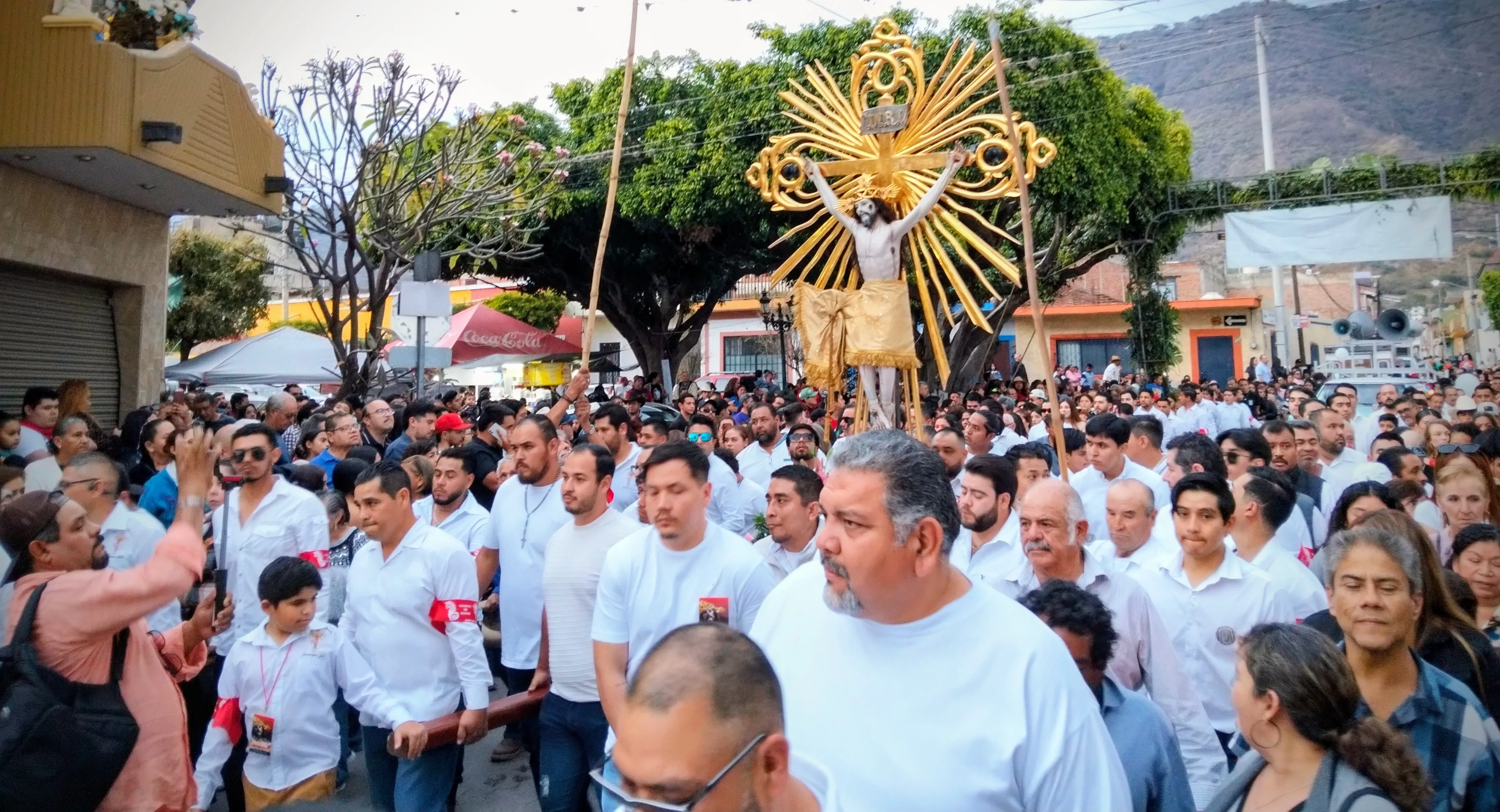Jocotepec se vuelca en fe: miles agradecen milagros al Señor del Monte
