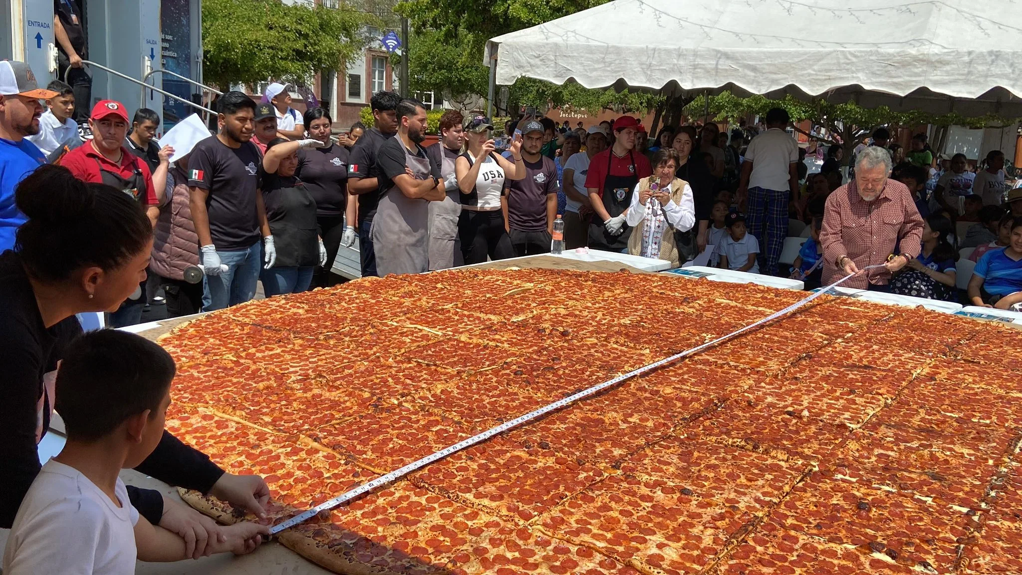 Jocotepec cocina la "Pi-zza" más grande de la ribera