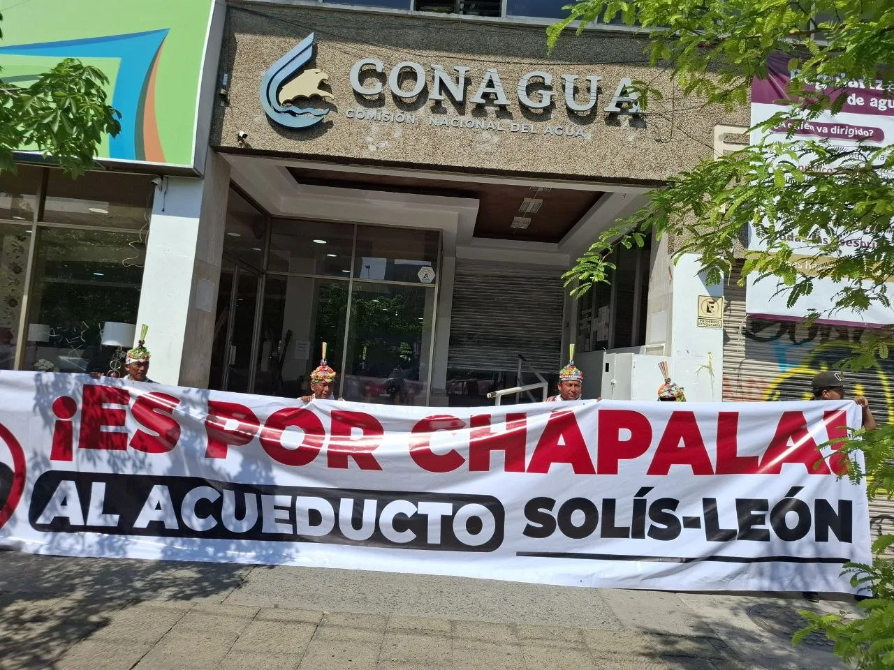 Habitantes de la Ribera de Chapala protestan en Guadalajara contra proyecto Solís–León