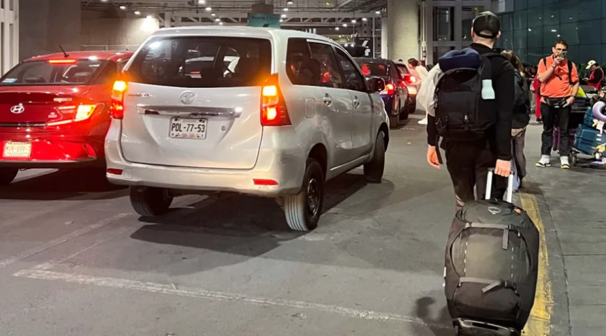 Taxis y Uber llegan a un acuerdo en el aeropuerto de la Ciudad de México