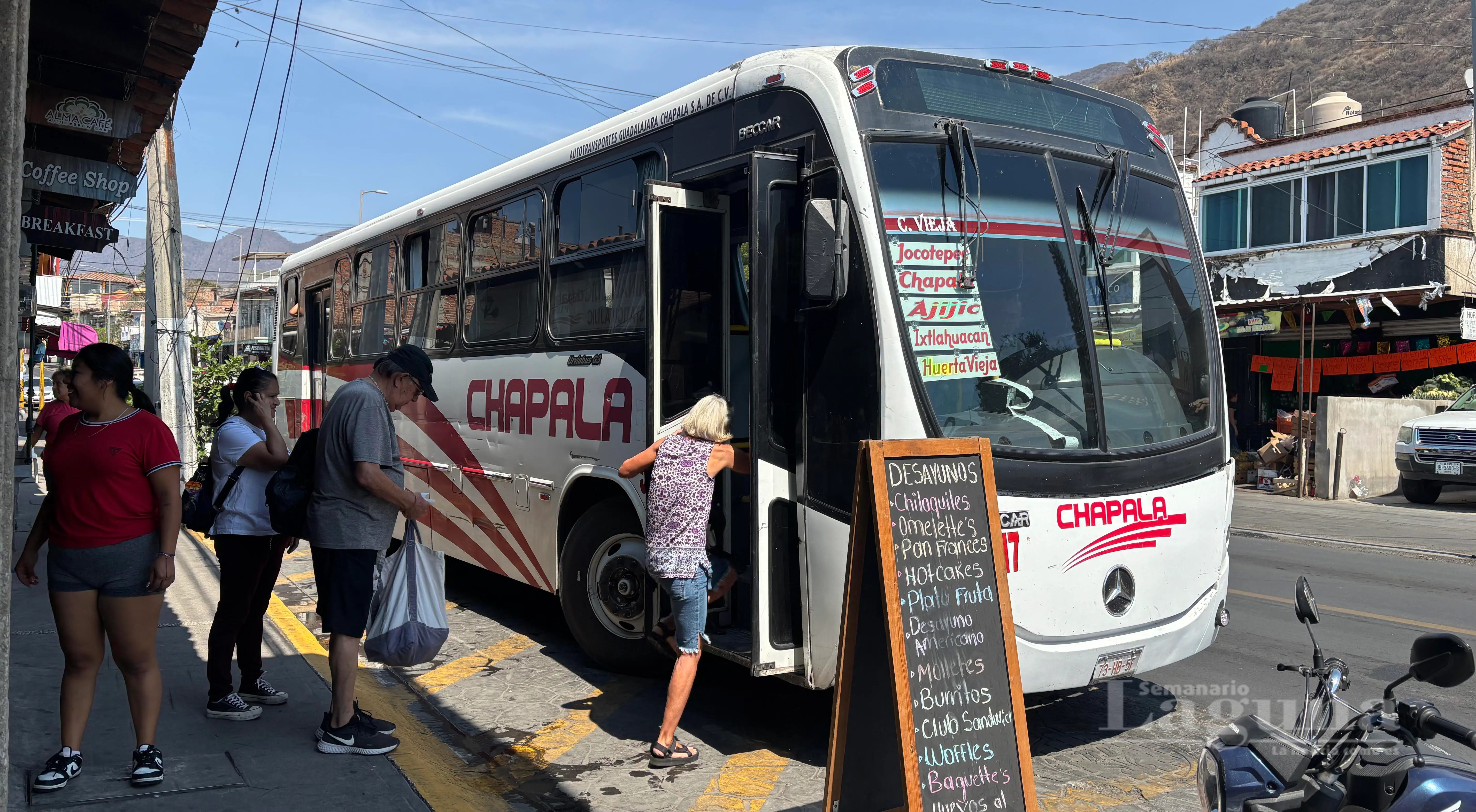 Convocan a manifestación el 19 de abril por alza al transporte en Chapala