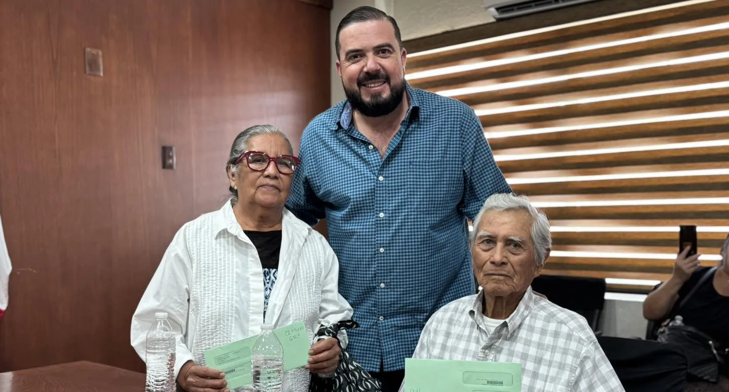 Jocotepec entrega visas para la reunificación familiar de adultos mayores