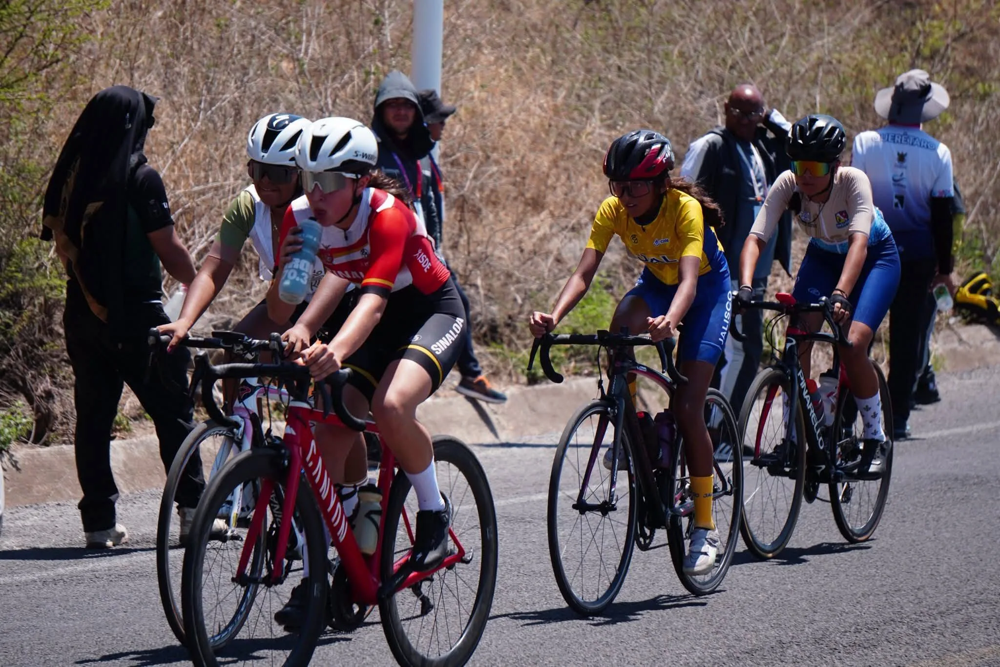 Jalisco domina el medallero en el cierre del ciclismo de ruta en Jocotepec