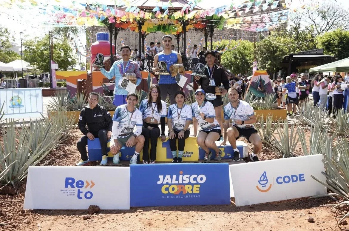 Carlos Vázquez de San Juan Cosalá sube al podio en el Serial Jalisco Corre 2026