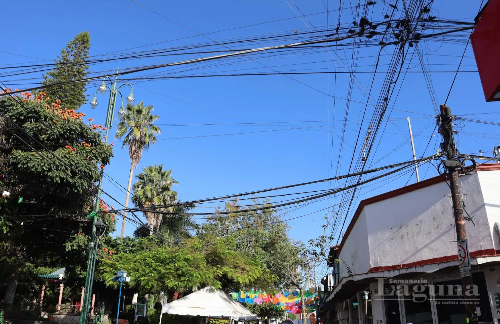 Incertidumbre y expectativas en Ajijic: El reto logístico del cableado subterráneo