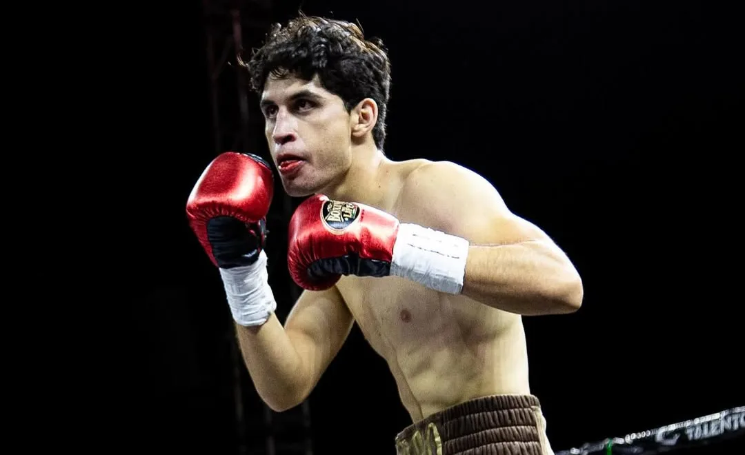 Hugo “El Charro” Pérez brilla ante su gente en la función de box del Señor del Huaje 