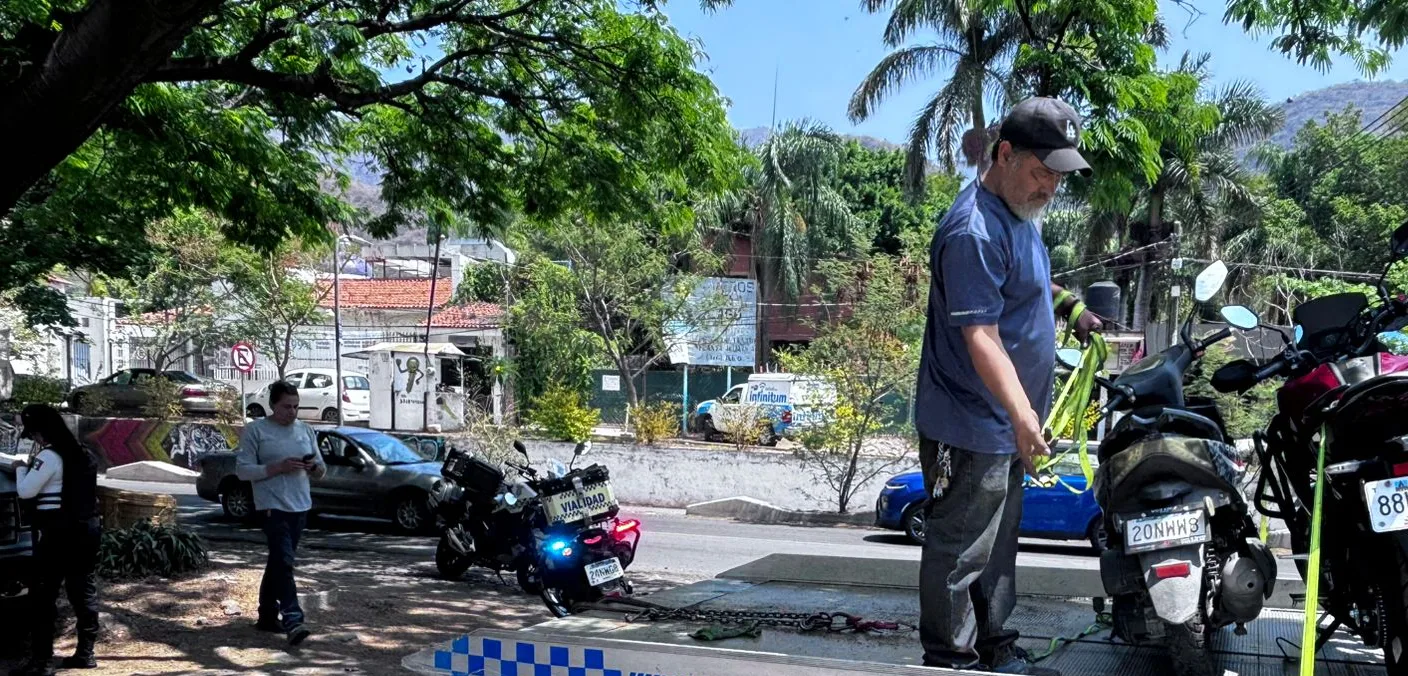 Policía Vial de Jalisco asegura seis motocicletas en operativo en Ajijic 