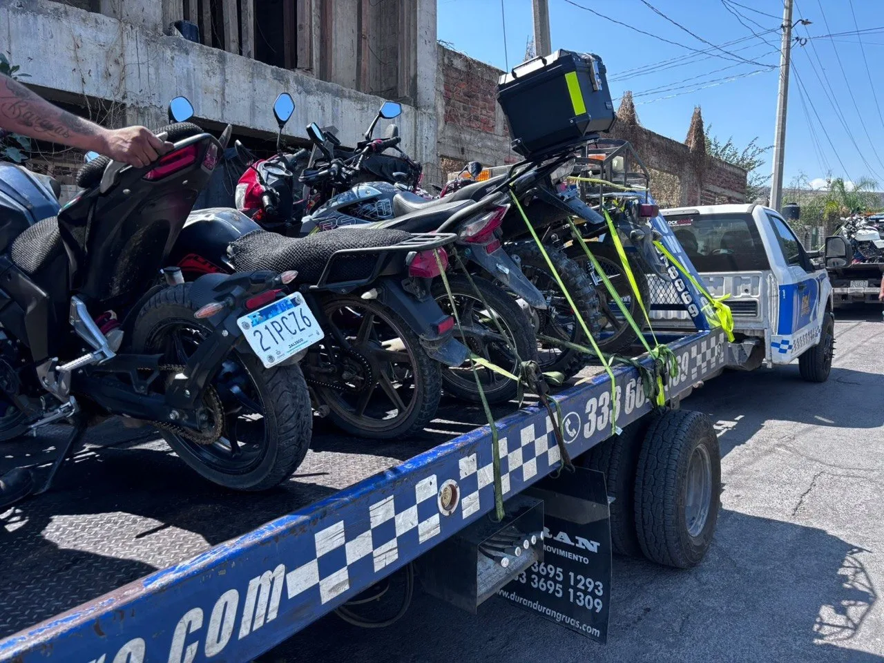 Operativo vial en Atotonilquillo deja 11 motocicletas remitidas al corralón 