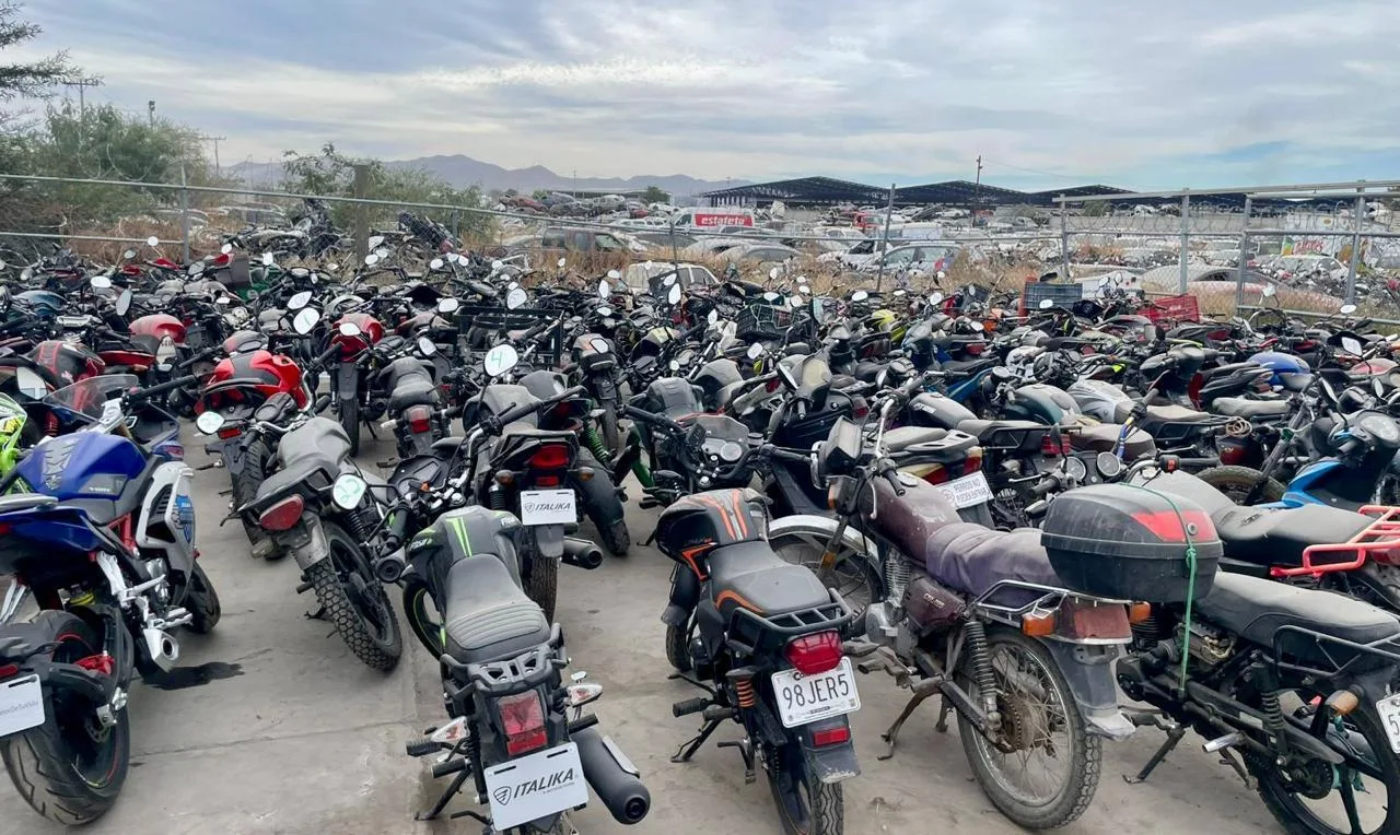 El abandono masivo de motocicletas satura los corralones estatales