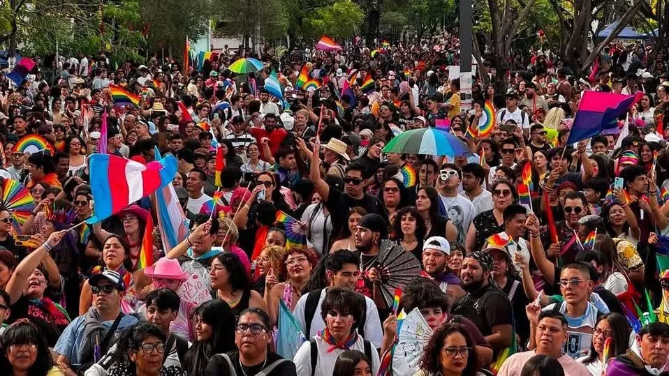 Más de 250 mil personas abarrotan Guadalajara en la Marcha del Orgullo 2026 