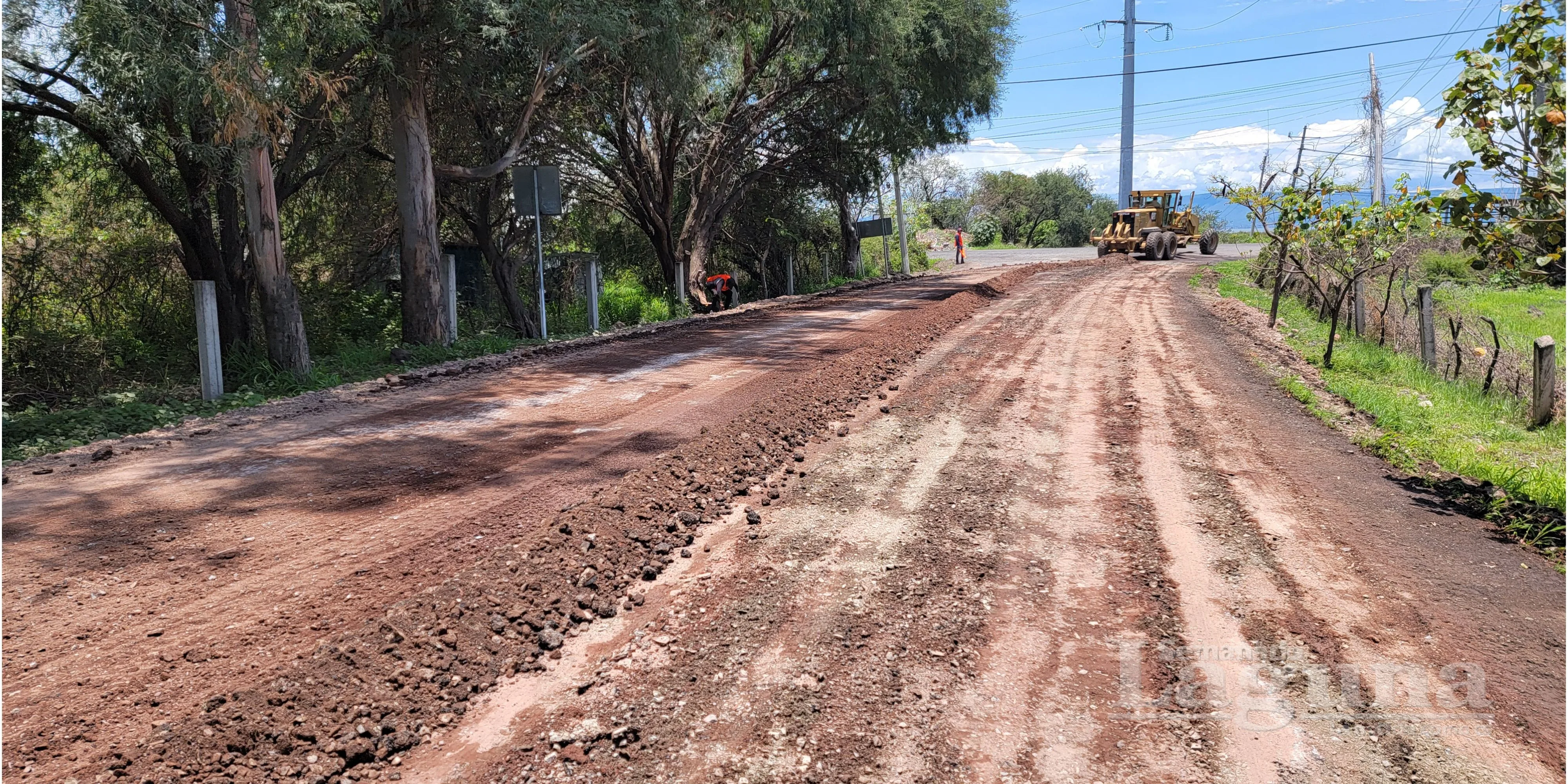 Invierten casi 10 millones de pesos en la rehabilitación del camino al CEINJURE en Chapala