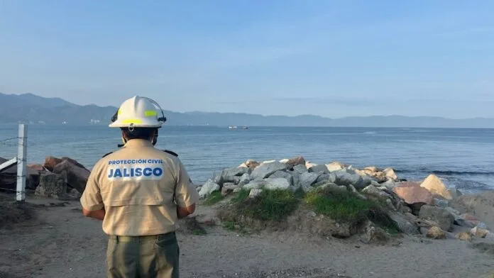Turista muere tras ser atacado por un cocodrilo en playa de Puerto Vallarta