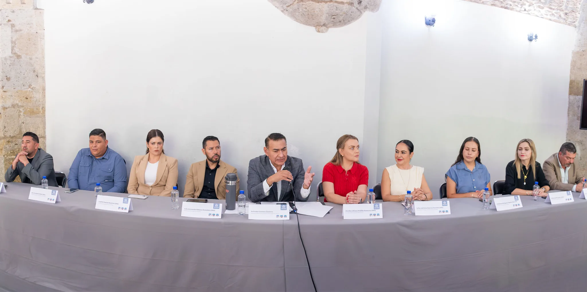 Exigen Gobierno de Jalisco y alcaldes entrega de 800 millones de pesos federales retenidos y recortados para infraestructura hídrica 