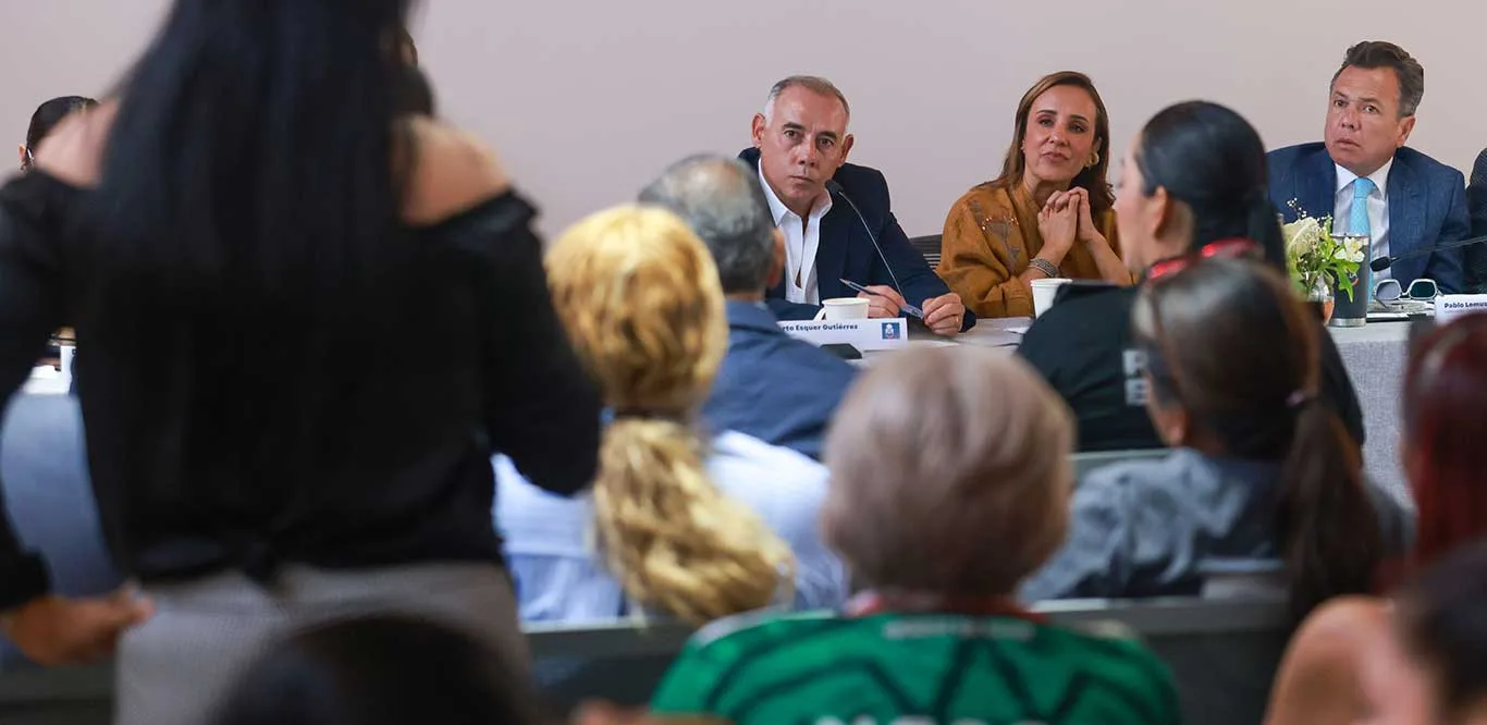 Se reúne Lemus con 22 colectivos de búsqueda 