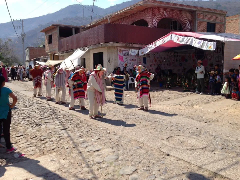 Prohíben eventos particulares en la vía pública de Mezcala de la Asunción para garantizar el libre tránsito