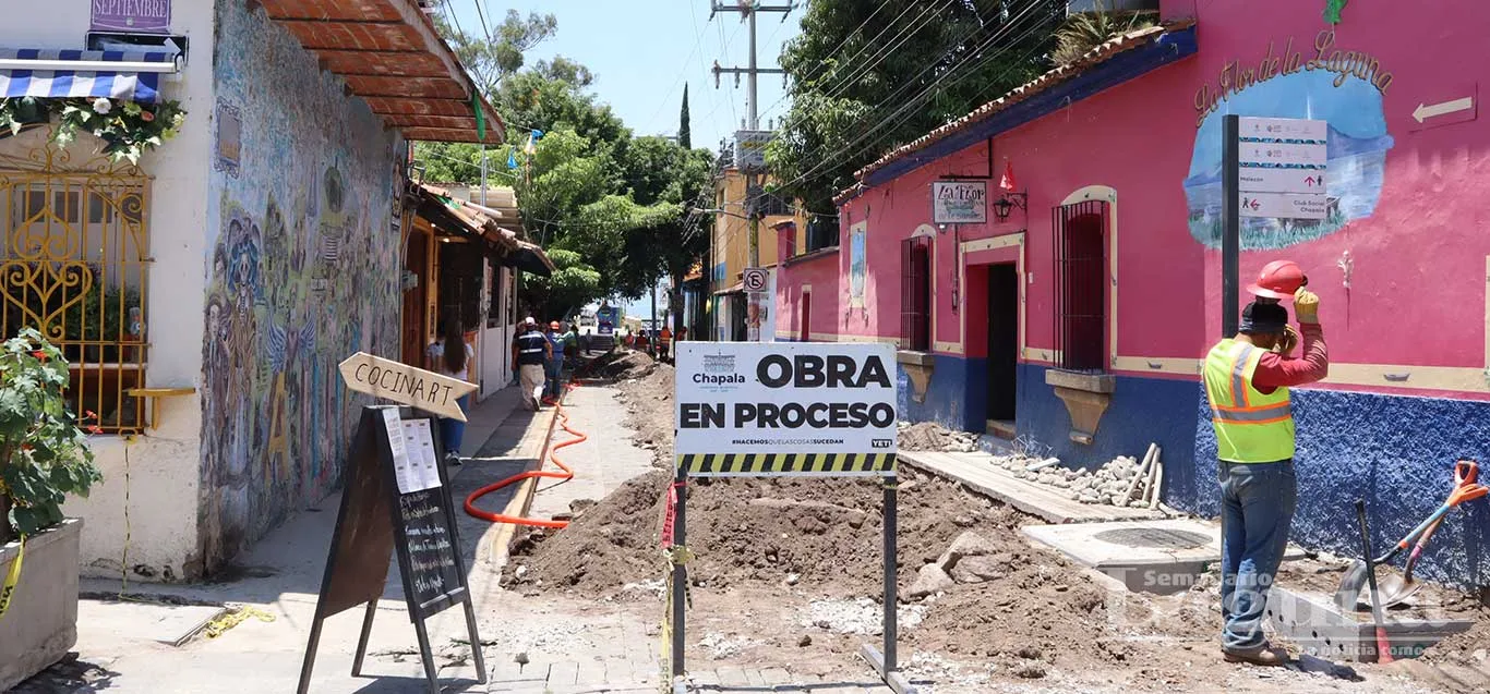 Avanza cableado subterráneo en Ajijic; inician trabajos en la calle Morelos 