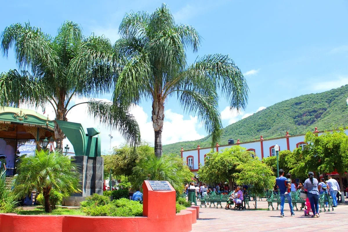 Jocotepec busca concretar este año guardería del IMSS para iniciar proyecto en 2027