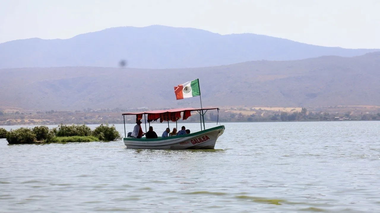 Pescadores de Cajititlán recibirán más de 65 mil pesos
