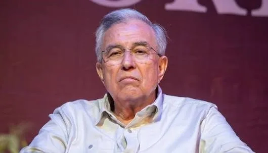 Regresa Rocha Moya a gobernar Sinaloa