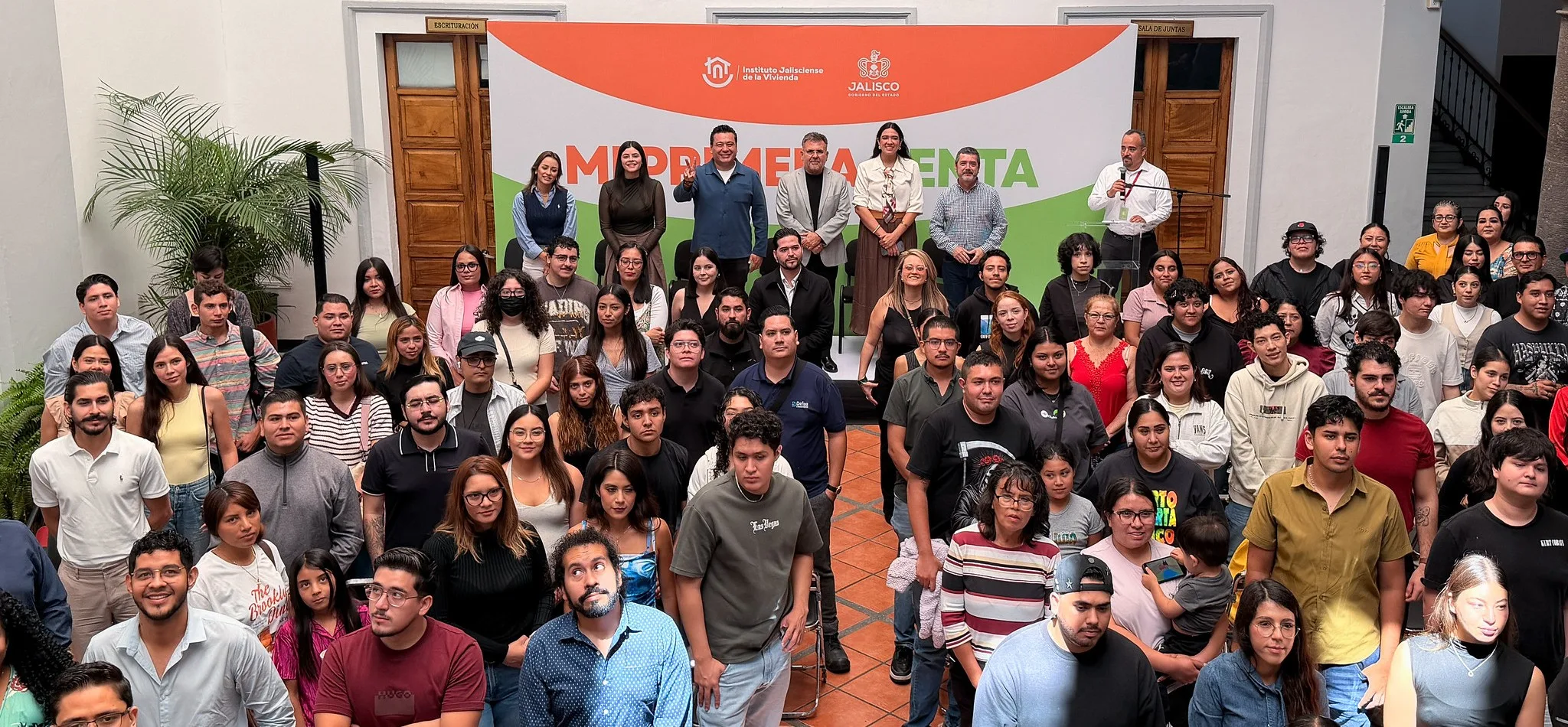 Entregan apoyo de Mi Primera Renta a 503 jóvenes 
