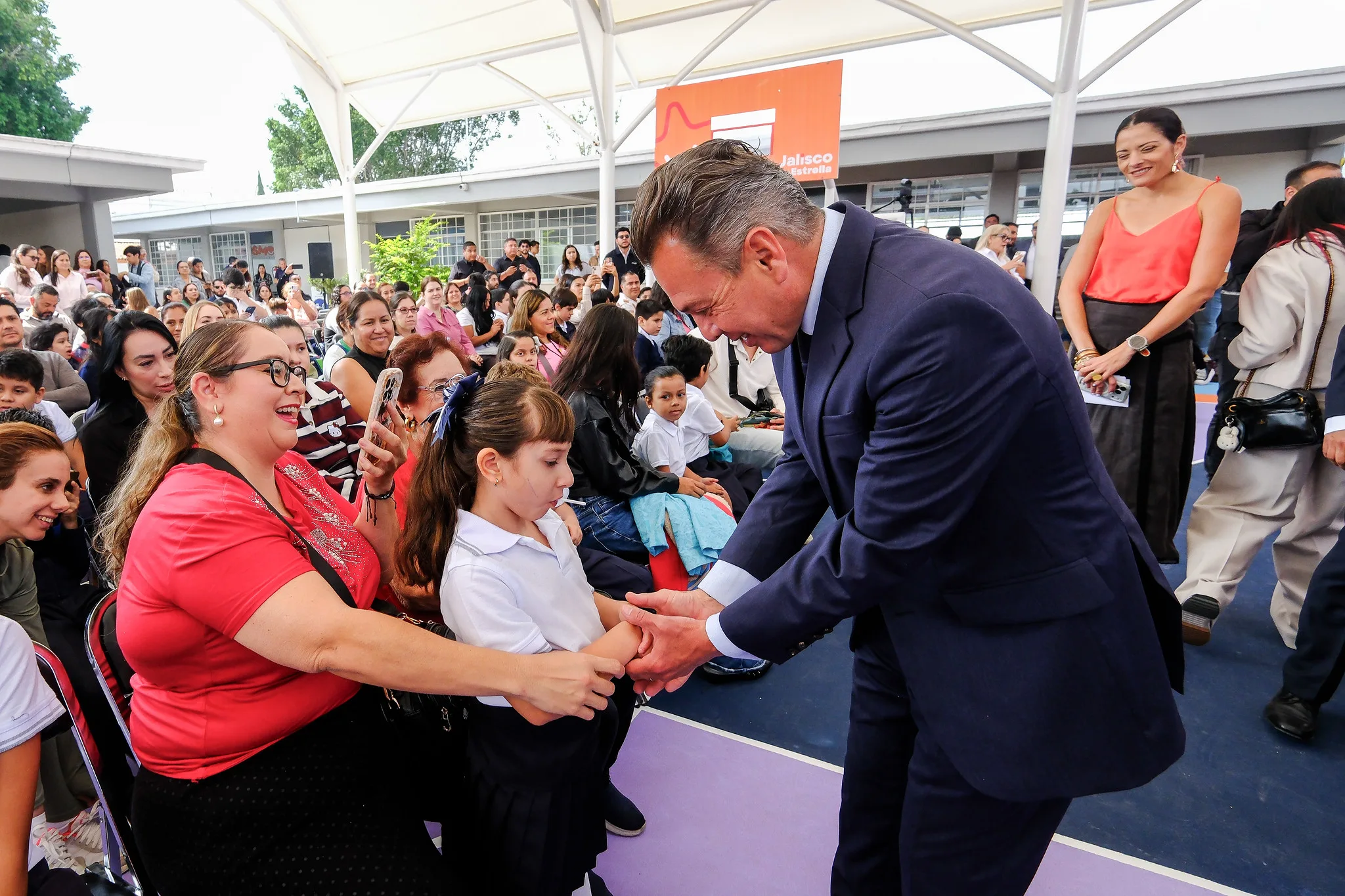 Regresan a clases 1.57 millones de estudiantes de educación básica en Jalisco