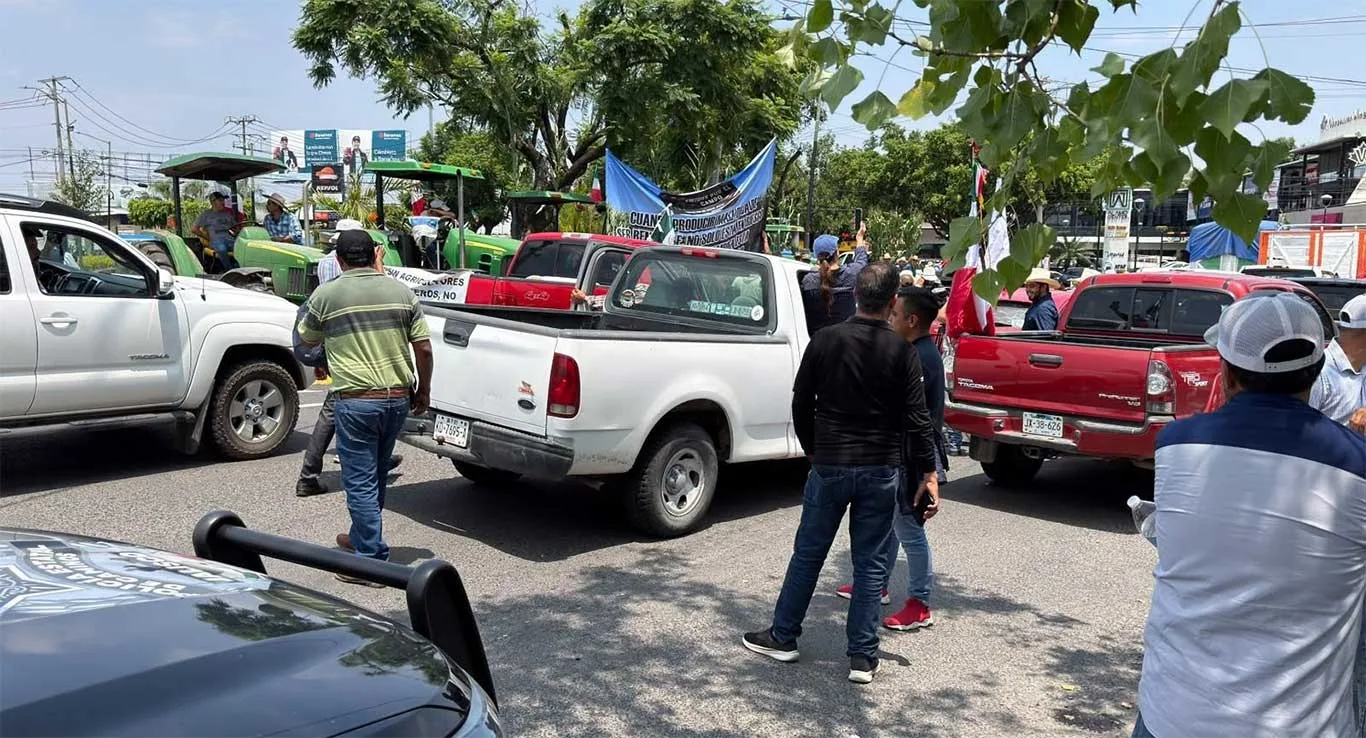 Sin bloqueos y de manera pacífica se manifiestan maiceros de Jalisco