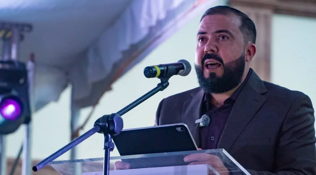 Anuncia Hugo García terrenos a bajo costo y reclama más recursos para Jocotepec