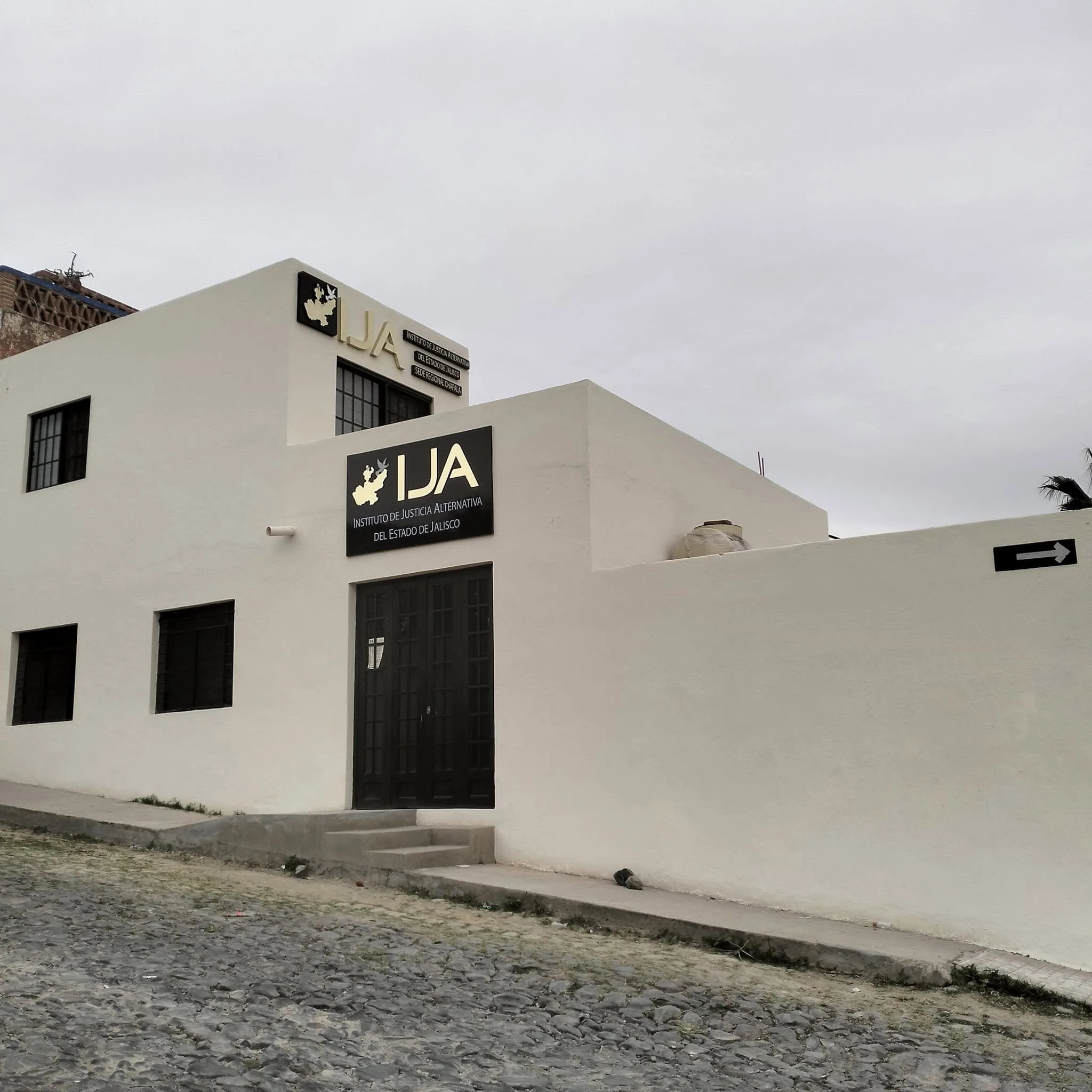 A proceso acusado de pedir en Chapala 15 mil pesos por trámite gratuito 