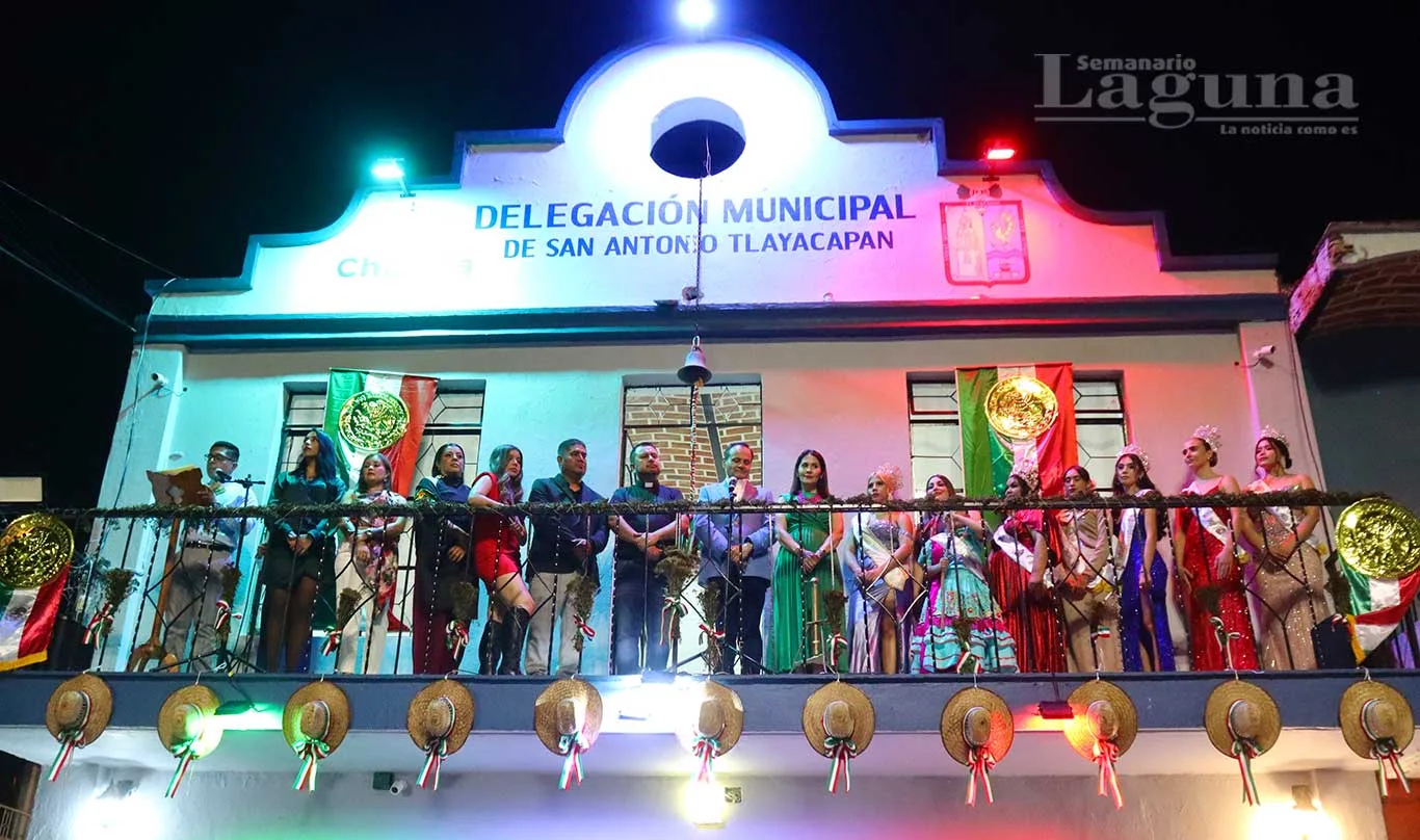 Celebra San Antonio Tlayacapan su Grito y corona a seis reinas