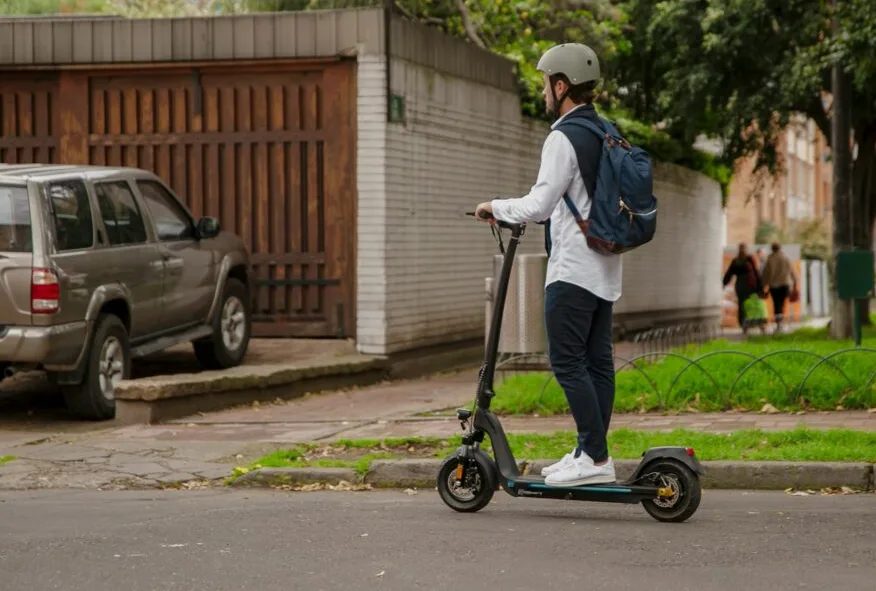 Buscan límites para scooters y vehículos eléctricos en Jalisco
